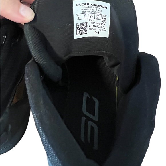 Steph Curry’s, Under Armour mens, size 11. GREAT condition. Only worn twice. - Picture 5 of 7